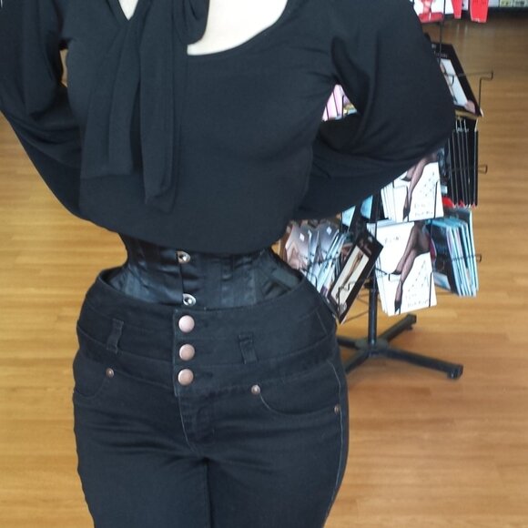 SALE! 16" NEW W/TAGS XXXS SERIOUSLY TIGHT WAIST TRAINING CORSET. - Picture 10 of 14